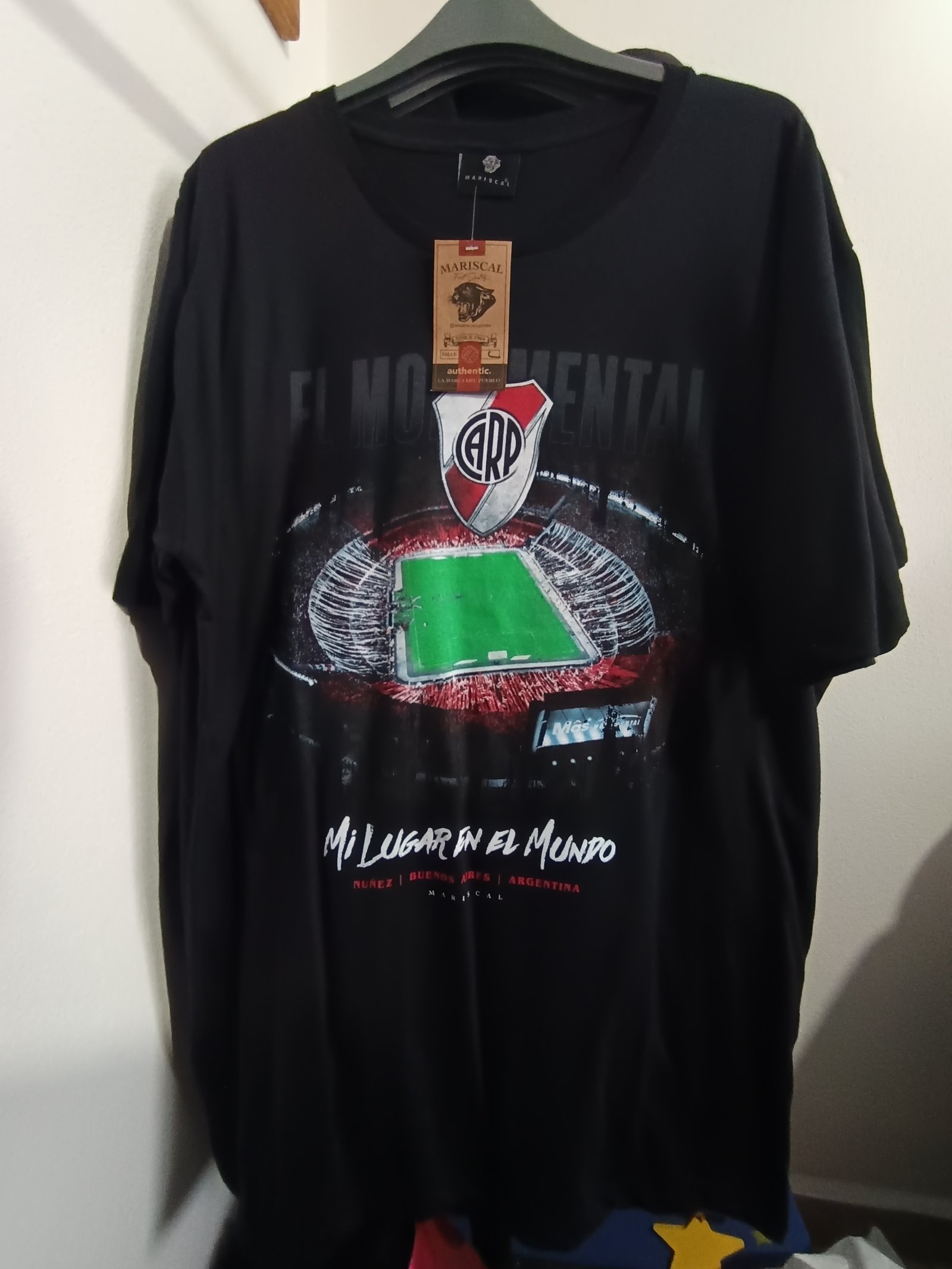 Remera River 