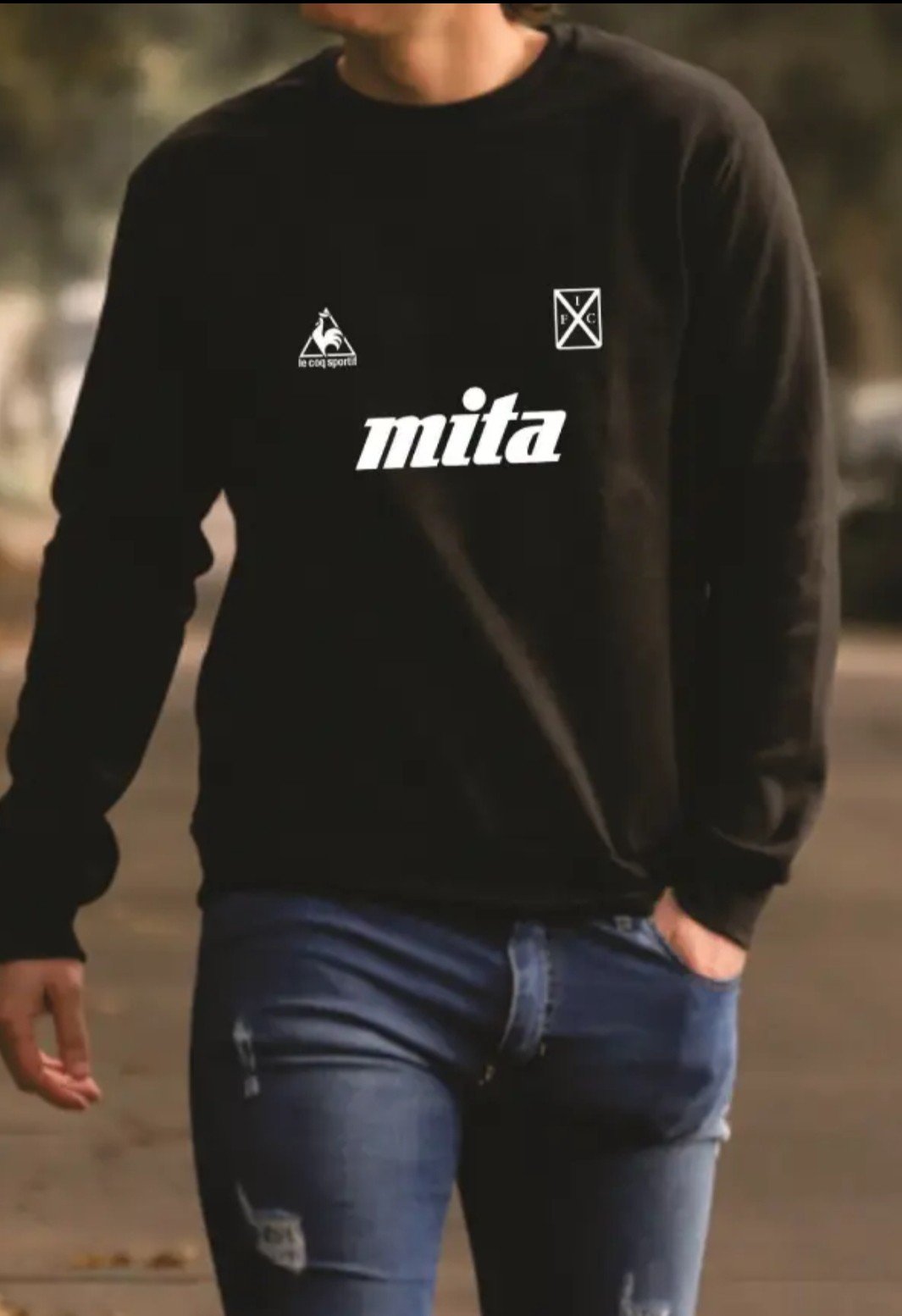 Buzo Mita independiente 